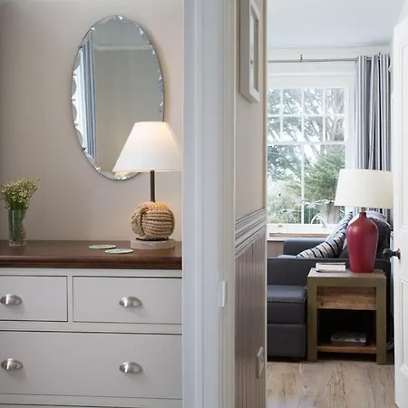 Aparthotel Kinbrae House